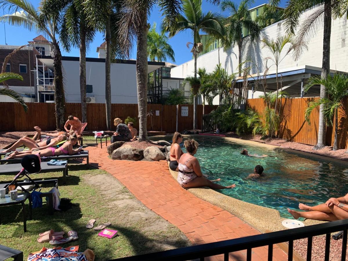 Mumma'S Hostel Cairns Kültér fotó